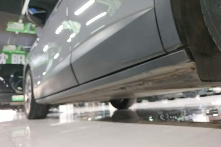 Used Volkswagen ID.4 CROZZ 2024 Pure Edition Limited Edition Left Side Sill