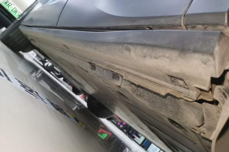 Used Volkswagen ID.4 CROZZ 2024 Pure Edition Limited Edition Left Side Sill