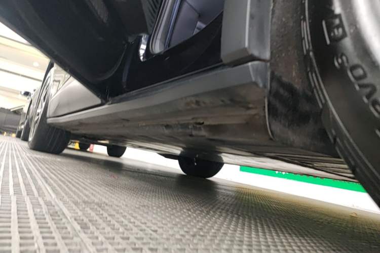 Used Volkswagen ID.4 CROZZ 2024 Pure Edition Limited Edition Left Side Sill