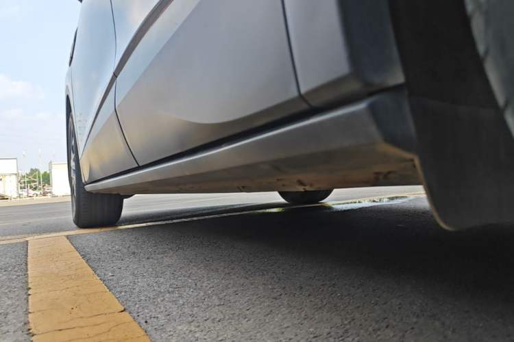 Used Volkswagen ID.4 CROZZ 2024 Pure Edition Limited Edition Left Side Sill