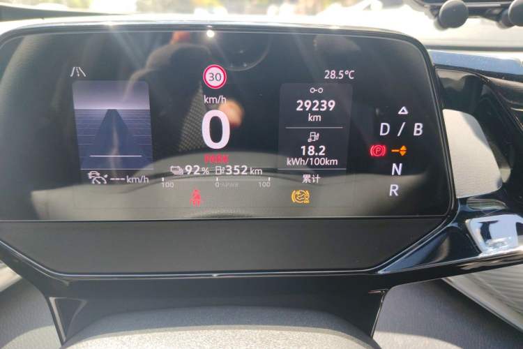 Used Volkswagen ID.4 CROZZ 2024 Pure Edition Limited Edition Odometer Close Up