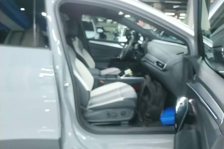 Used Volkswagen ID.4 CROZZ 2024 Pure Edition Limited Edition Right Front Seat