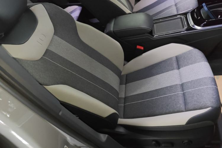 Used Volkswagen ID.4 CROZZ 2024 Pure Edition Limited Edition Right Front Seat