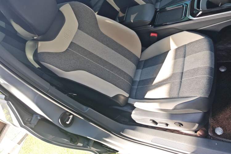Used Volkswagen ID.4 CROZZ 2024 Pure Edition Limited Edition Right Front Seat