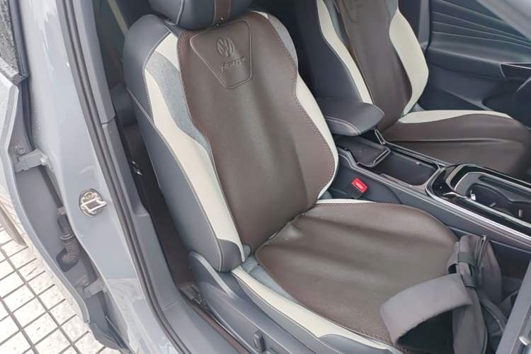 Used Volkswagen ID.4 CROZZ 2024 Revised Version PURE+ Right Front Seat