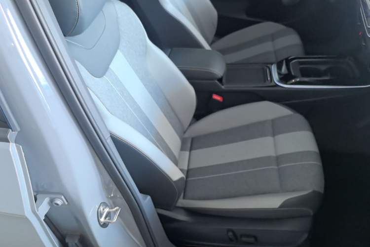 Used Volkswagen ID.4 CROZZ 2024 Pure Edition Limited Edition Right Front Seat