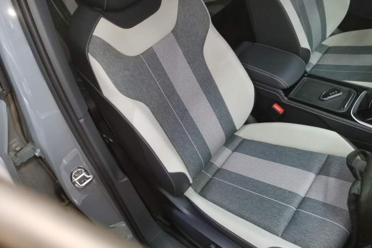 Used Volkswagen ID.4 CROZZ 2024 Pure Edition Limited Edition Right Front Seat