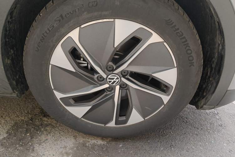 Used Volkswagen ID.4 CROZZ 2024 Pure Edition Limited Edition Right Front Wheel Hub