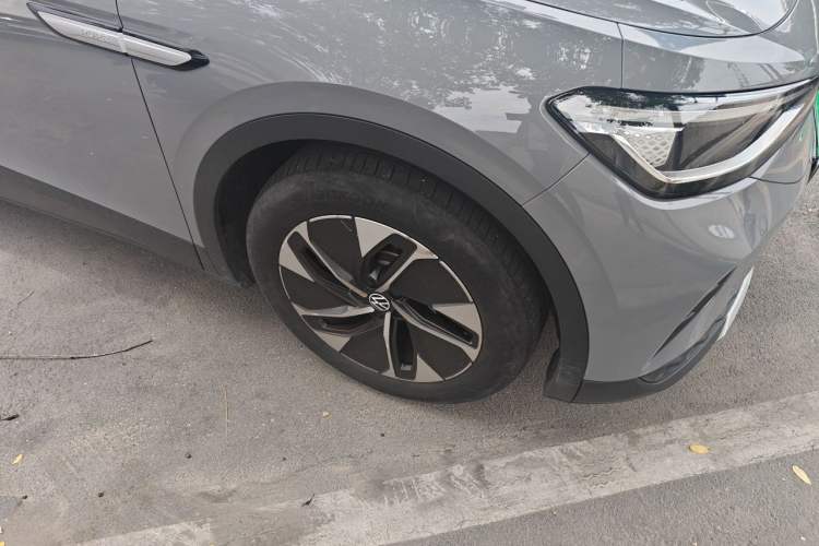 Used Volkswagen ID.4 CROZZ 2024 Pure Edition Limited Edition Right Front Wheel Hub