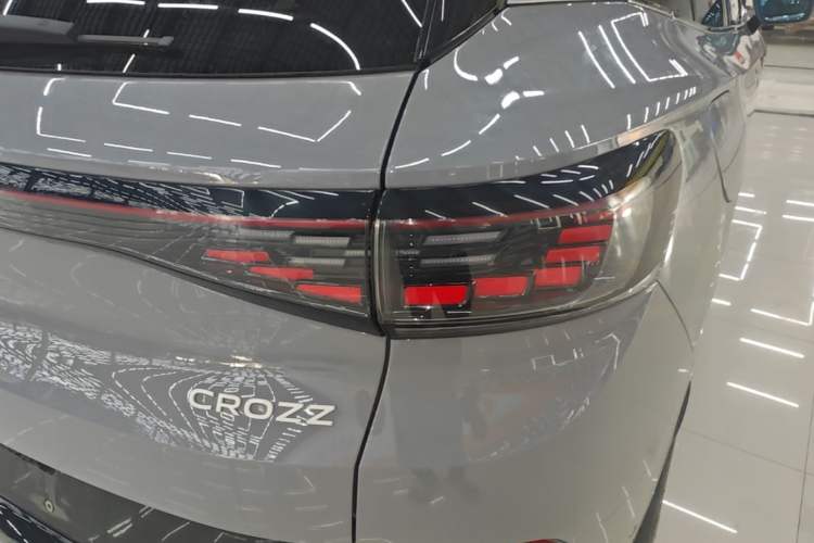 Used Volkswagen ID.4 CROZZ 2024 PRO Model Right Rear Taillight