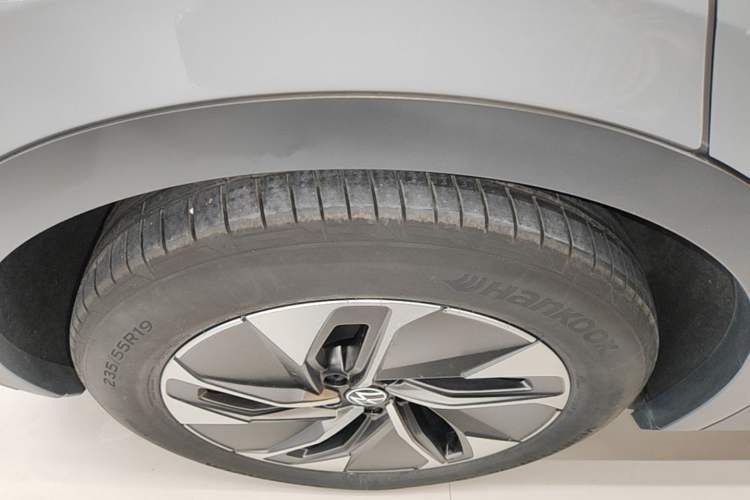 Used Volkswagen ID.4 CROZZ 2024 Pure Edition Limited Edition Right Rear Wheel Hub