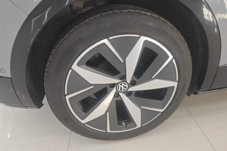 Used Volkswagen ID.4 CROZZ 2024 PRO Model Right Rear Wheel Hub