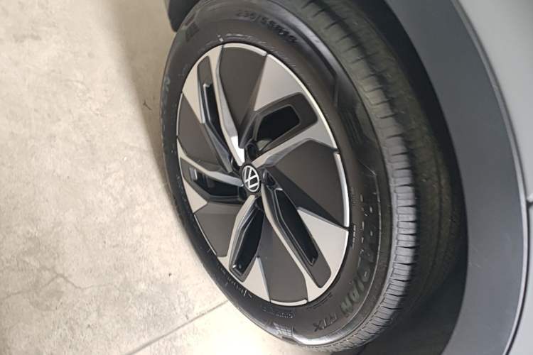 Used Volkswagen ID.4 CROZZ 2024 Pure Edition Limited Edition Right Rear Wheel Hub