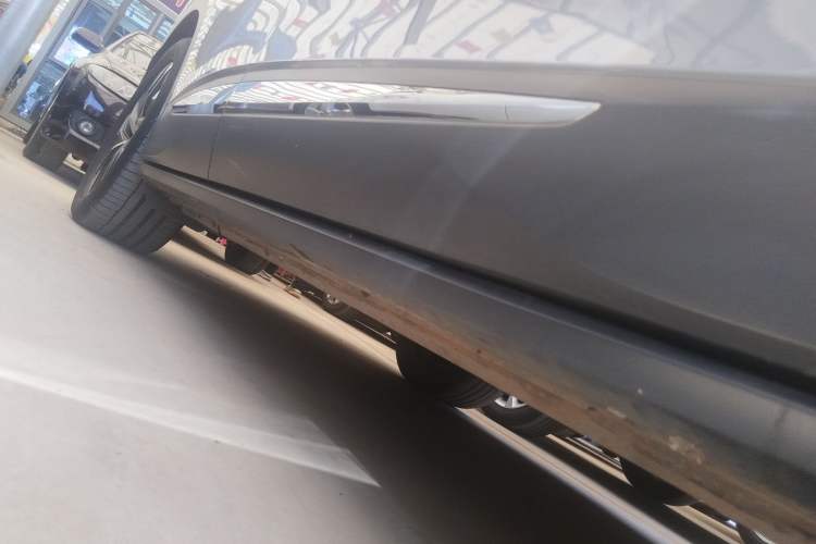 Used Volkswagen ID.4 CROZZ 2024 Revised Version PURE+ Right Side Sill