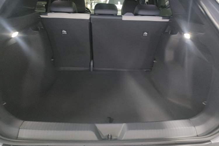 Used Volkswagen ID.4 CROZZ 2024 Pure Edition Limited Edition Trunk