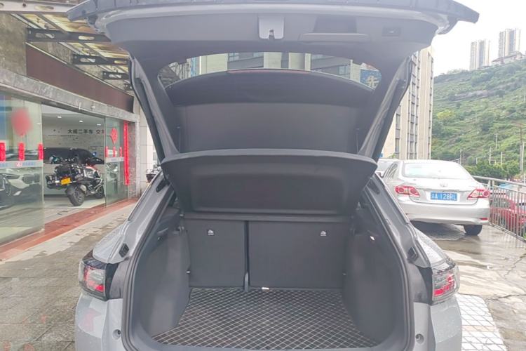 Used Volkswagen ID.4 CROZZ 2024 Revised Version PURE+ Trunk