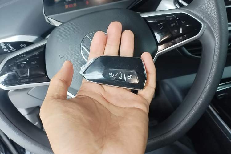 Used Volkswagen ID.4 CROZZ 2024 Pure Edition Limited Edition Vehicle Key