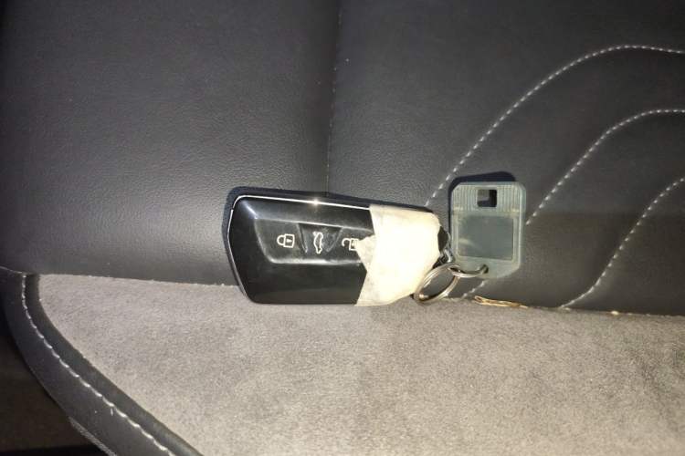 Used Volkswagen ID.4 CROZZ 2024 Facelifted PRO Vehicle Key