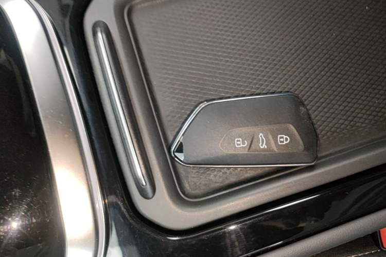 Used Volkswagen ID.4 CROZZ 2024 Pure Edition Limited Edition Vehicle Key