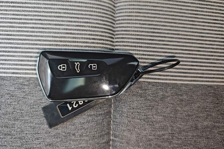 Used Volkswagen ID.4 CROZZ 2024 Pure Edition Limited Edition Vehicle Key