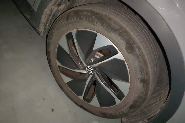 Used Volkswagen ID.4 CROZZ 2024 Pure Edition Limited Edition Right Front Wheel Hub