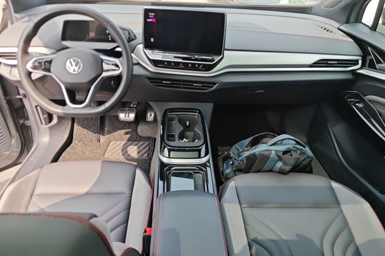 Used Volkswagen ID.4 CROZZ 2024 PRIME Center Console