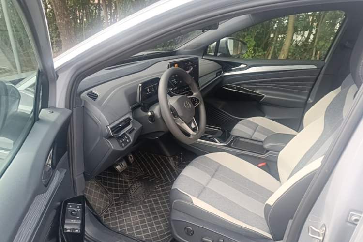 Used Volkswagen ID.4 CROZZ 2024 Pure Edition Limited Edition Driver Seat