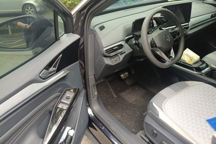 Used Volkswagen ID.4 CROZZ 2024 Pure Edition Limited Edition Driver Seat