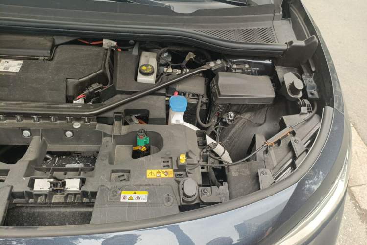 Used Volkswagen ID.4 CROZZ 2024 Pure Edition Limited Edition Engine Bay Left