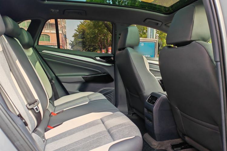 Used Volkswagen ID.4 CROZZ 2024 Pure Edition Limited Edition Interior 3