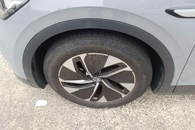 Used Volkswagen ID.4 CROZZ 2024 Pure Edition Limited Edition Left Front Wheel Hub