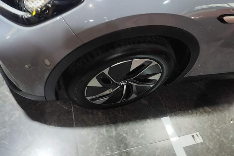 Used Volkswagen ID.4 CROZZ 2024 Pure Edition Limited Edition Left Front Wheel Hub