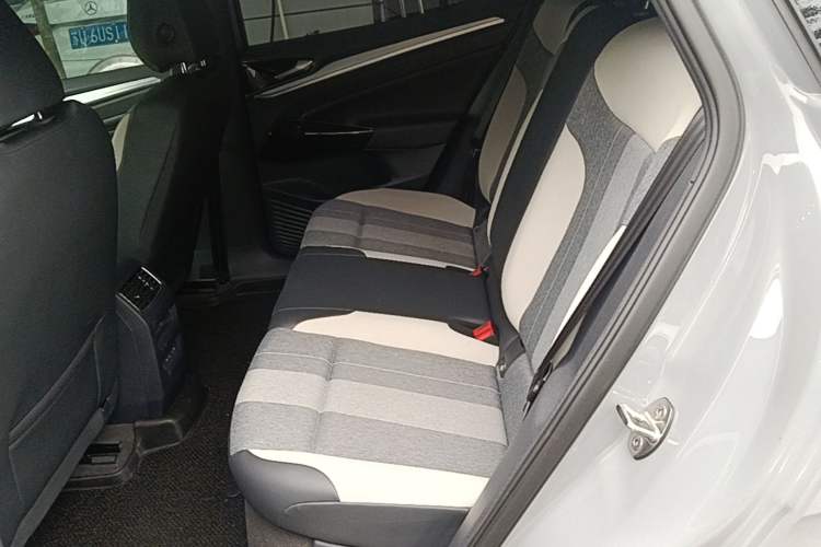 Used Volkswagen ID.4 CROZZ 2024 Pure Edition Limited Edition Left Rear Seat