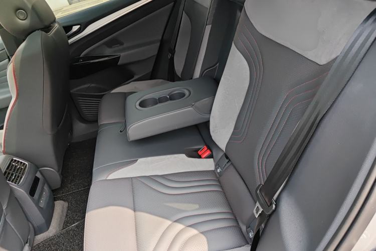 Used Volkswagen ID.4 CROZZ 2024 PRIME Left Rear Seat