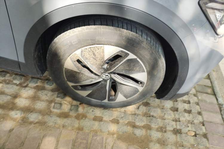 Used Volkswagen ID.4 CROZZ 2024 Pure Edition Limited Edition Right Front Wheel Hub