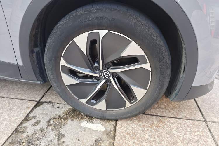 Used Volkswagen ID.4 CROZZ 2024 Pure Edition Limited Edition Right Front Wheel Hub