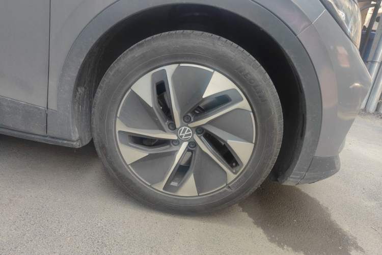 Used Volkswagen ID.4 CROZZ 2024 Pure Edition Limited Edition Right Front Wheel Hub
