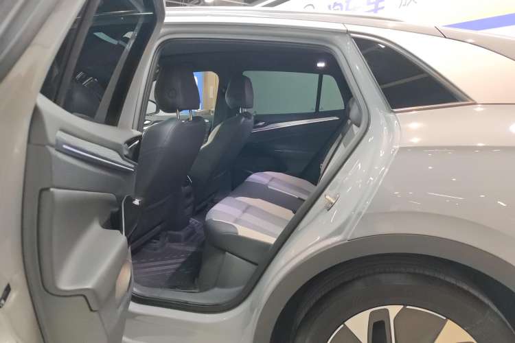 Used Volkswagen ID.4 CROZZ 2024 Pure Edition Limited Edition Right Rear Seat