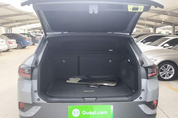 Used Volkswagen ID.4 CROZZ 2024 Pure Edition Limited Edition Trunk