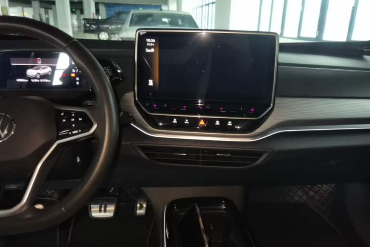 Used Volkswagen ID.4 CROZZ 2024 PURE+ model Audio And AC Panel