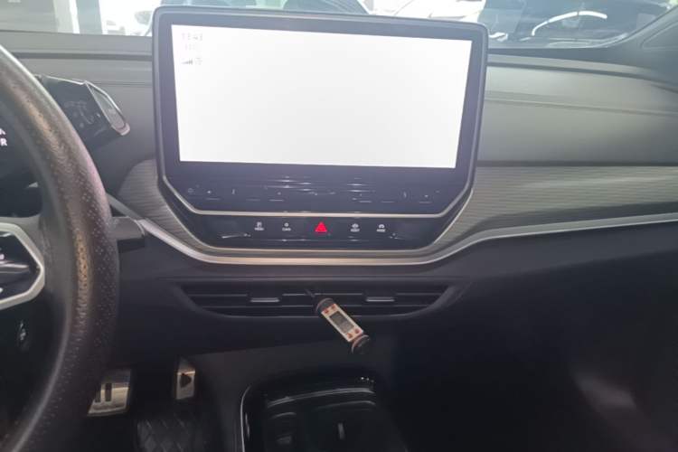 Used Volkswagen ID.4 CROZZ 2024 Pure Edition Limited Edition Audio And AC Panel