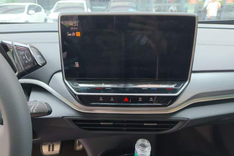 Used Volkswagen ID.4 CROZZ 2024 Pure Edition Limited Edition Audio And AC Panel