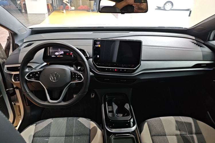 Used Volkswagen ID.4 CROZZ 2024 Pure Edition Limited Edition Center Console