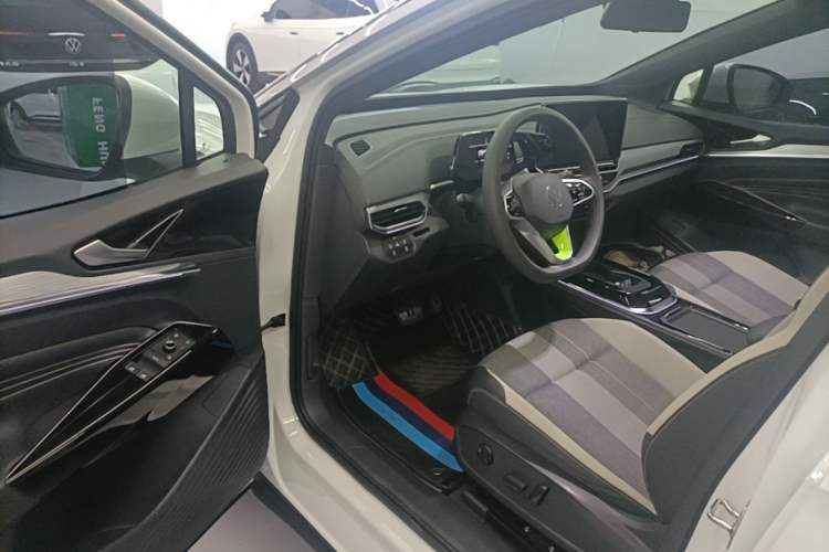Used Volkswagen ID.4 CROZZ 2024 Pure Edition Limited Edition Driver Seat