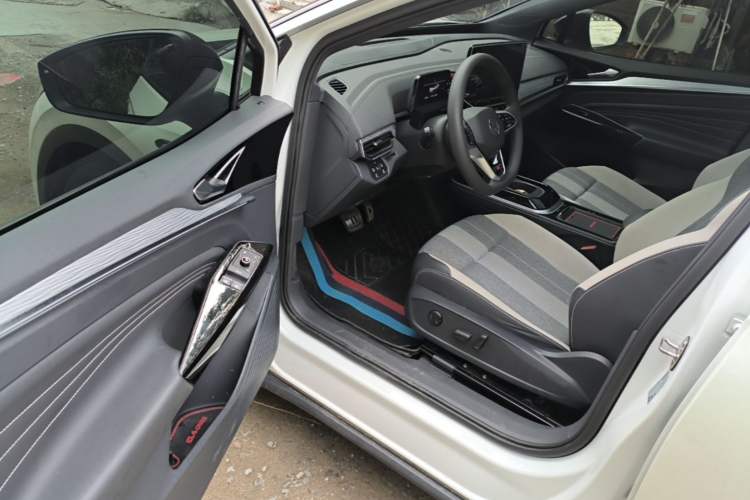 Used Volkswagen ID.4 CROZZ 2024 Pure Edition Limited Edition Driver Seat