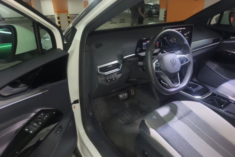 Used Volkswagen ID.4 CROZZ 2024 Pure Edition Limited Edition Driver Seat