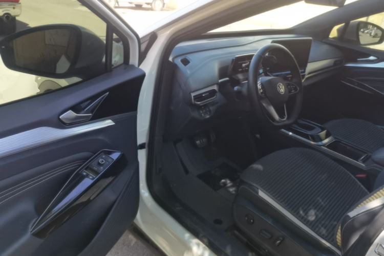 Used Volkswagen ID.4 CROZZ 2024 Pure Edition Limited Edition Driver Seat