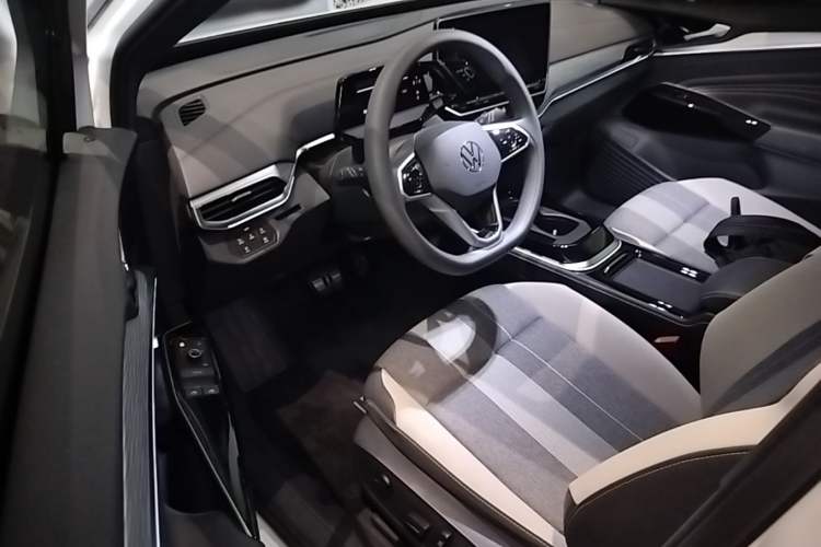 Used Volkswagen ID.4 CROZZ 2024 Pure Edition Limited Edition Driver Seat