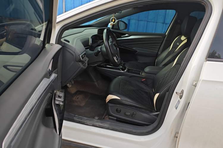 Used Volkswagen ID.4 CROZZ 2024 Pure Edition Limited Edition Driver Seat