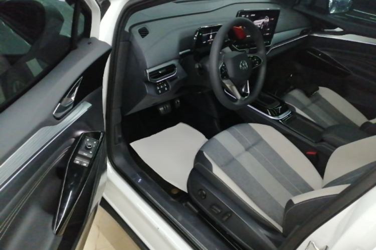 Used Volkswagen ID.4 CROZZ 2024 Pure Edition Limited Edition Driver Seat